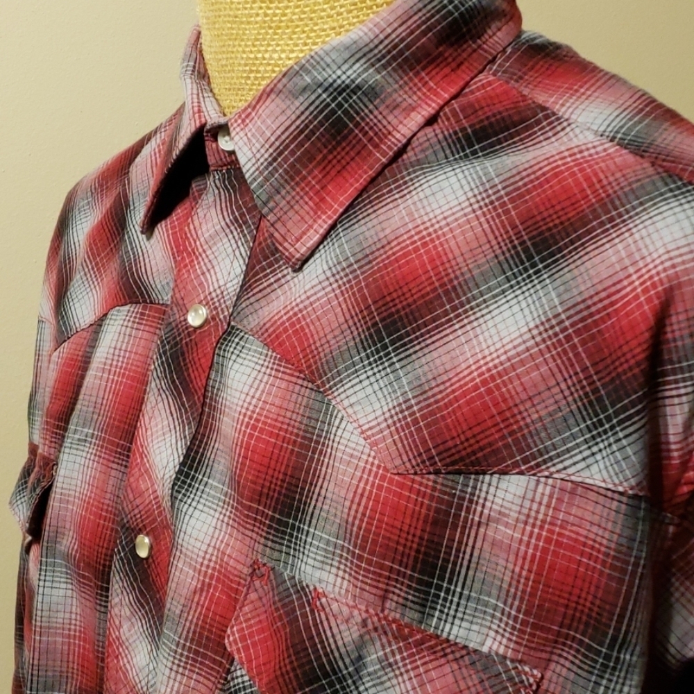 Wrangler western red black plaid pearl snap shirt